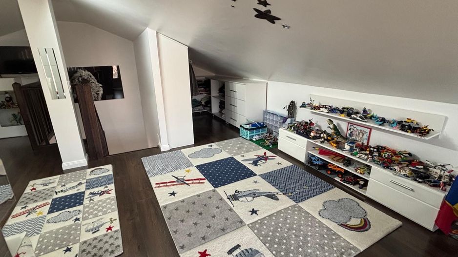 Vilă deosebită în Șcheia I 240 mp utili I teren 1000 mp I 295.000 € - Poză 11