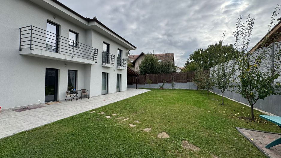 Casa superba , 5 camere si garaj ,Sura Mica, Sibiu - Poză 5