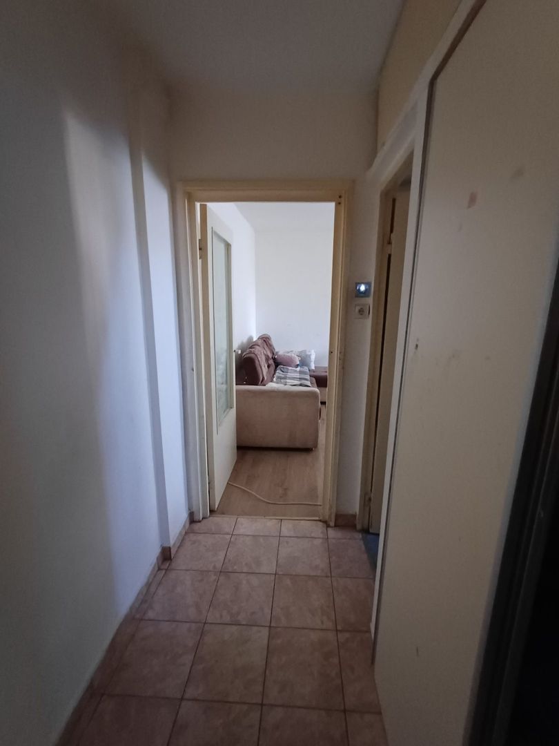 BRASADAS vinde ap 3 cam etaj 3/4 14 Mai. - Poză 5