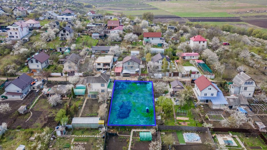 Vânzare, teren, 6 ari, str. Liliacului, Dumbrava - Poză 1