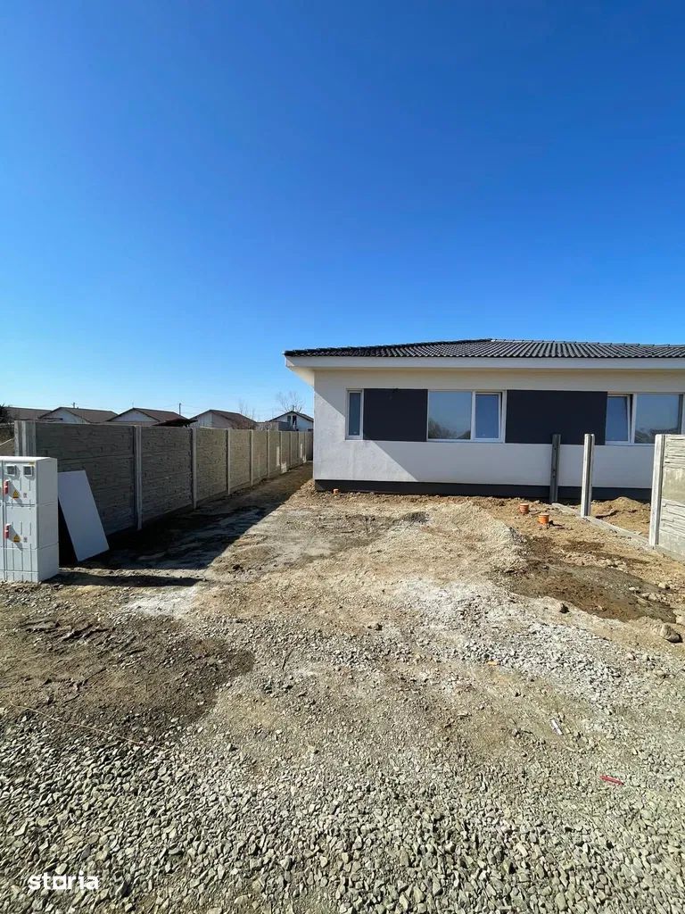 Duplex Bucovat-98000 euro+TVA - Poză 4