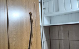 Mic la întreținere, bun la randament: apartament în Orșova - Poză 23