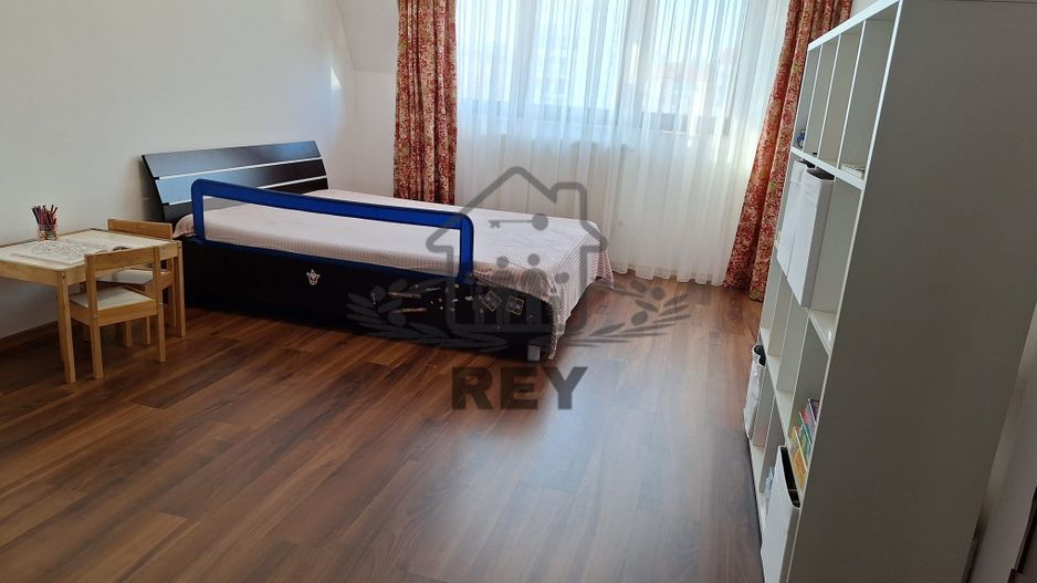 Apartament 4 camere,110 mpu,zona Centrașă/Moldoveanu-Cedonia - Poză 4
