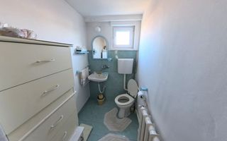 Două case în curte comună, 6 camere + 385 teren - zona semicentrală - Poză 9