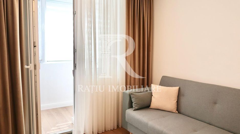 Apartament cu 3 camere | Vedere panoramică deosebită | Oradea - Poză 13