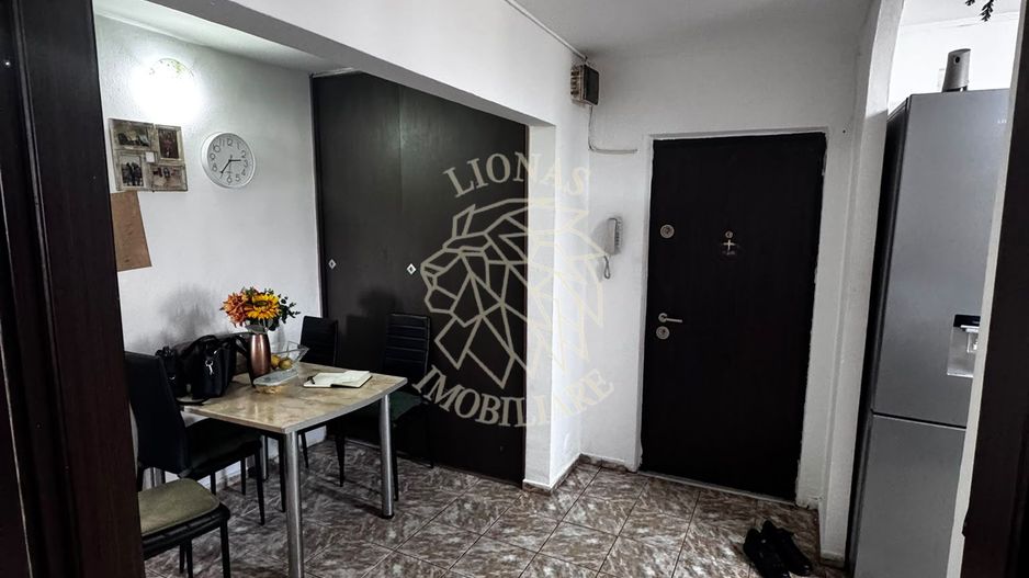 Apartament decomandat 3 camere-2 balcoane-etaj 3-Zona Petru Maior - Poză 5