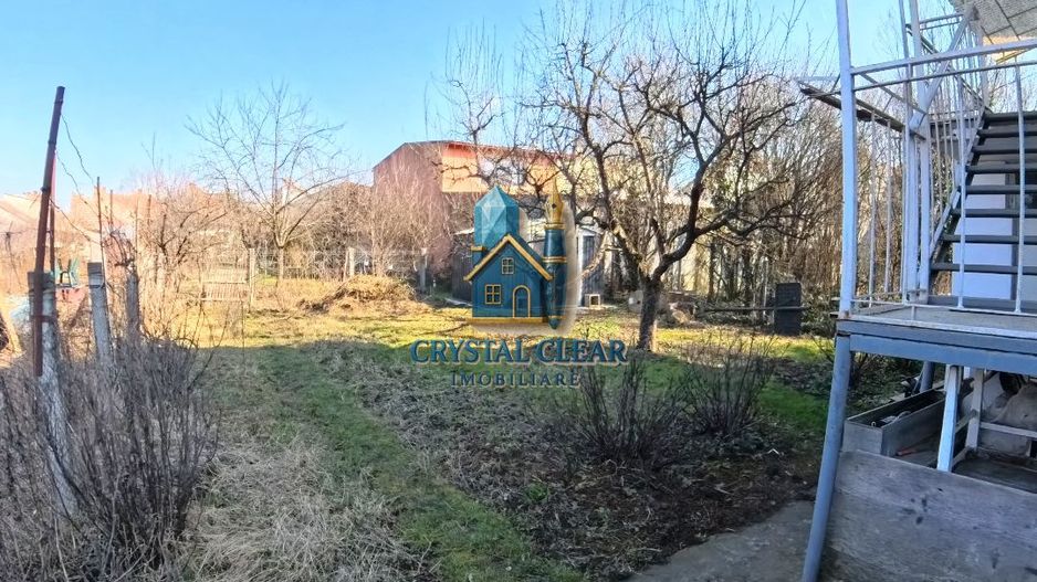 Două case în curte comună, 6 camere + 385 teren - zona semicentrală - Poză 14