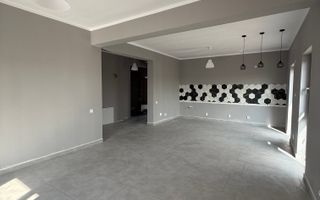 Casa Banu Maracine zona Ionomi - Poză 1