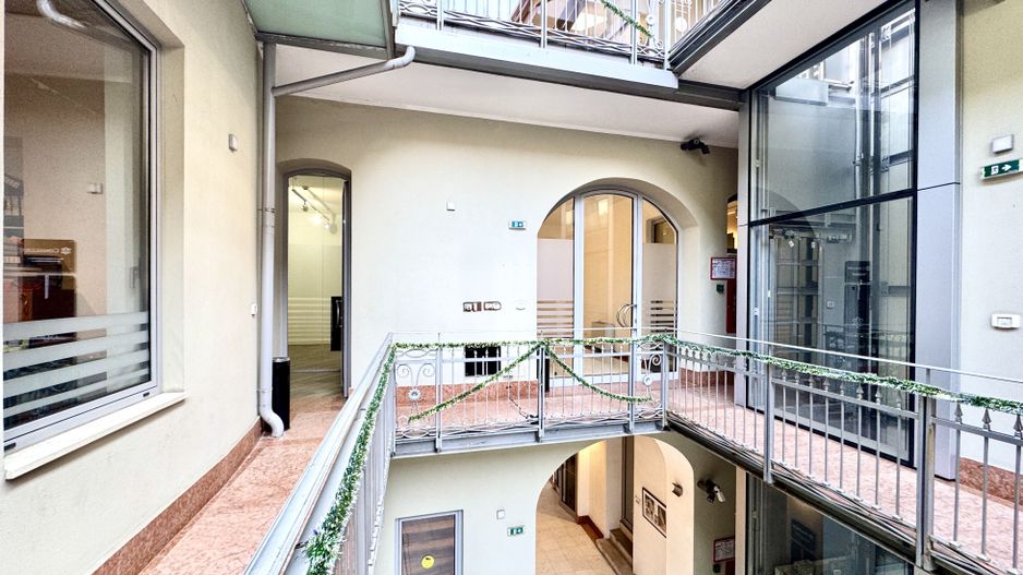 Spațiu Birou - Imobil complet renovat - Poză 21