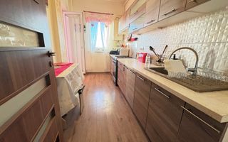 Apartament cu 2 camere decomandat in Giroc - Poză 2