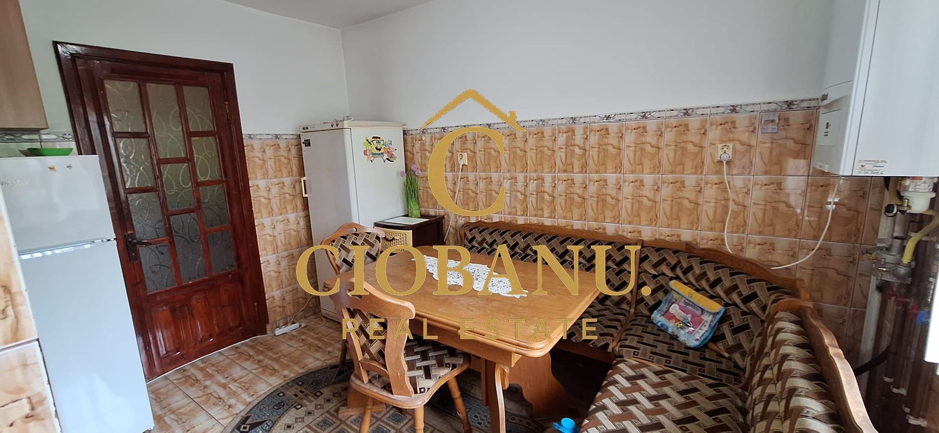 Apartament 3 camere etaj 2/4 DECMOMANDAT zona Rovine - Poză 3