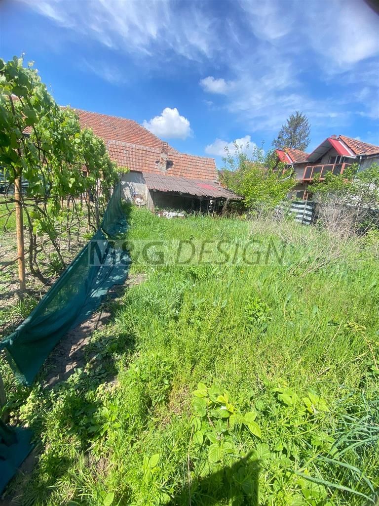 Apart la casa Bogdanestilor  curte  acces cu masina centrala proprie - Poză 20