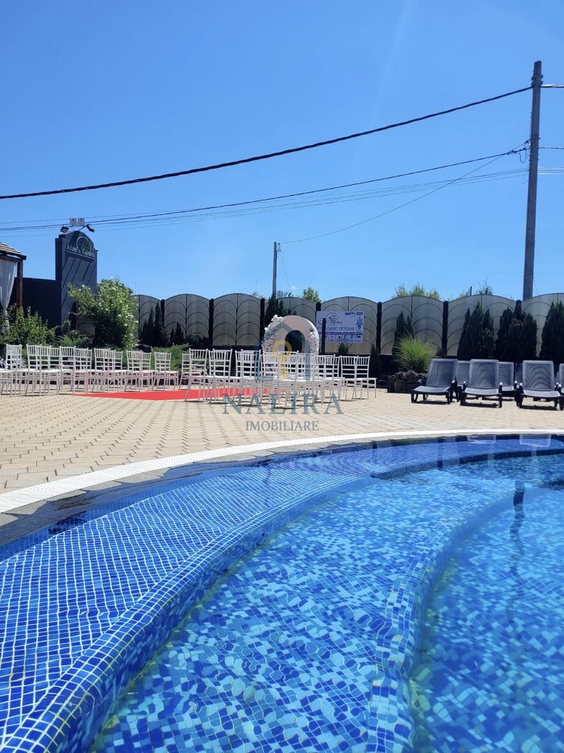 Proprietate unică de vânzare – piscină, restaurant, terasă - Poză 17