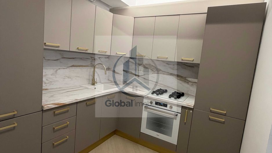 Studio dublu de închiriat — Cortina North, Pipera (Voluntari, Ilfov) - Poză 3
