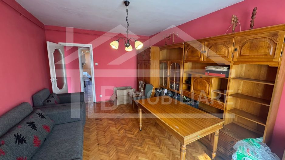 Apartament cu 3 camere, 66 mp, decomandat, Zona Fortuna - Poză 2
