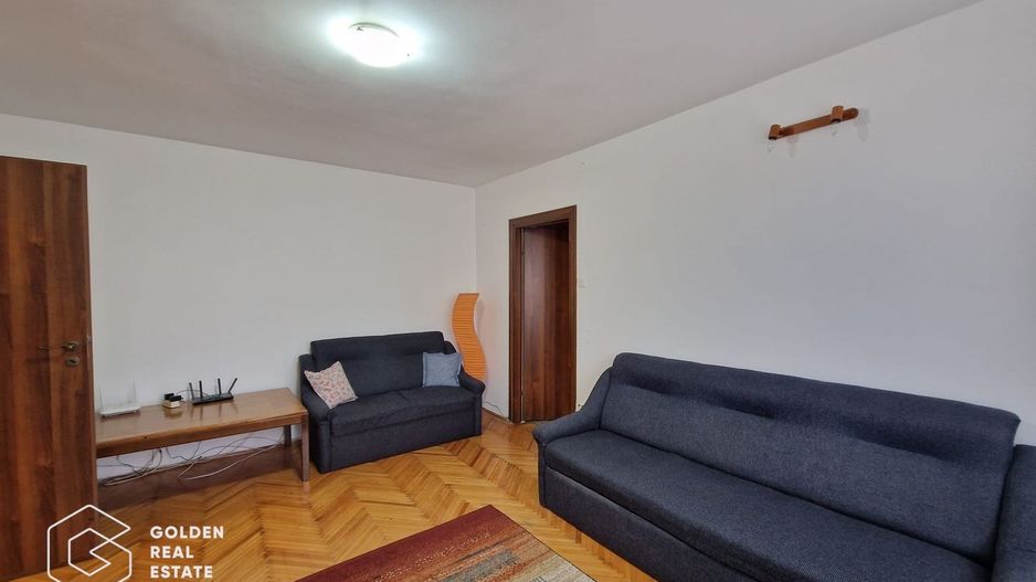Apartament 2 camere, luminos, semidecomandat, zona Podgoria - Poză 1