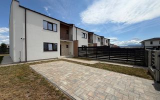 1/2 Duplex 4 Camere, 3 Bai, 2 Balcoane, 431mp Teren - Poză 1