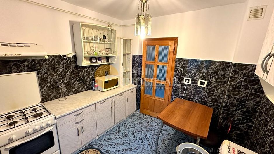 2 Camere Decomandat Prima Statie Nicolina 2 - Bloc 1984 - Poză 6