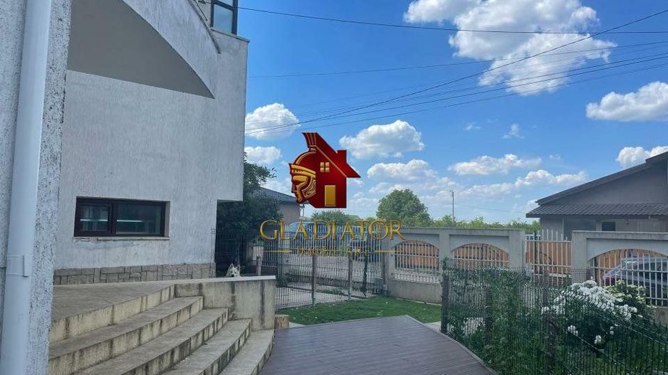 Vila cu terase, garaj si o gradina de vis pentru o familie fericita - Poză 3