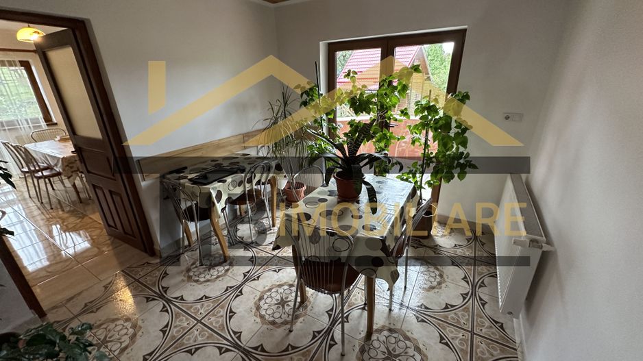 Vila cu 8 camere de vanzare, teren 1580mp, Zona Praid - Poză 20