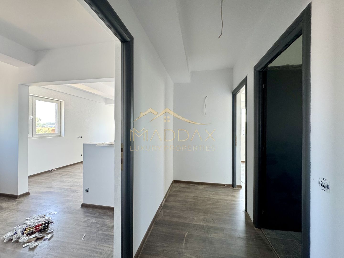 Duplex cu 4 Camere *211mp* Mobilat Complet/ 1 parking / Erou Iancu Nicolae - Poză 21