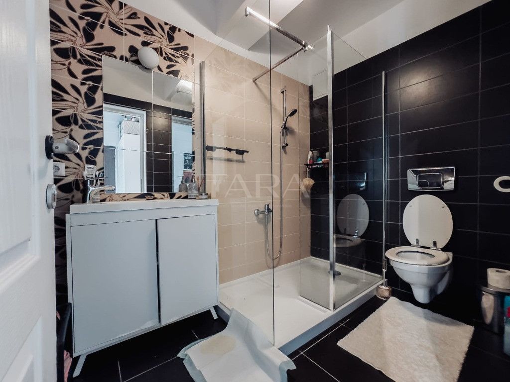 Casa Ideală în Cartier Europa – Locuință sau Afacere - Poză 10