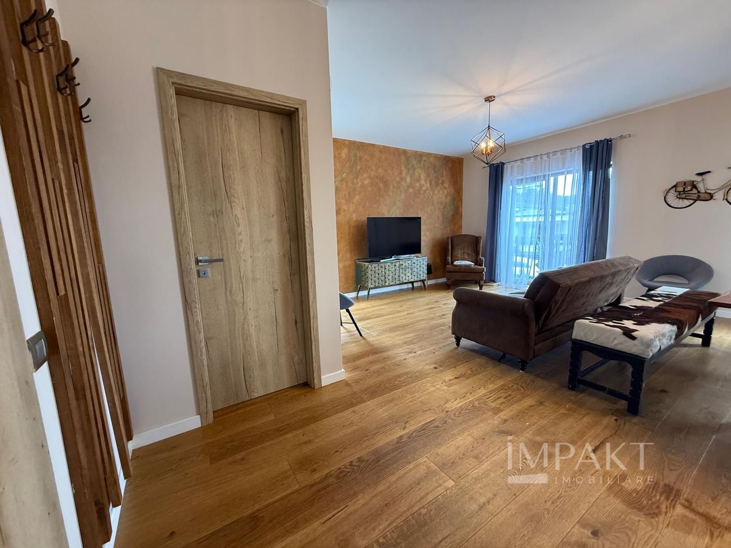 Apartament 3 camere ultrafinisat în vilă exclusivistă, cartier Gruia - Poză 3