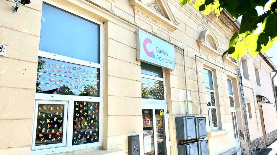 Spațiu comercial de închiriat – Strada Școlii 33, Făgăraș - Poză 1