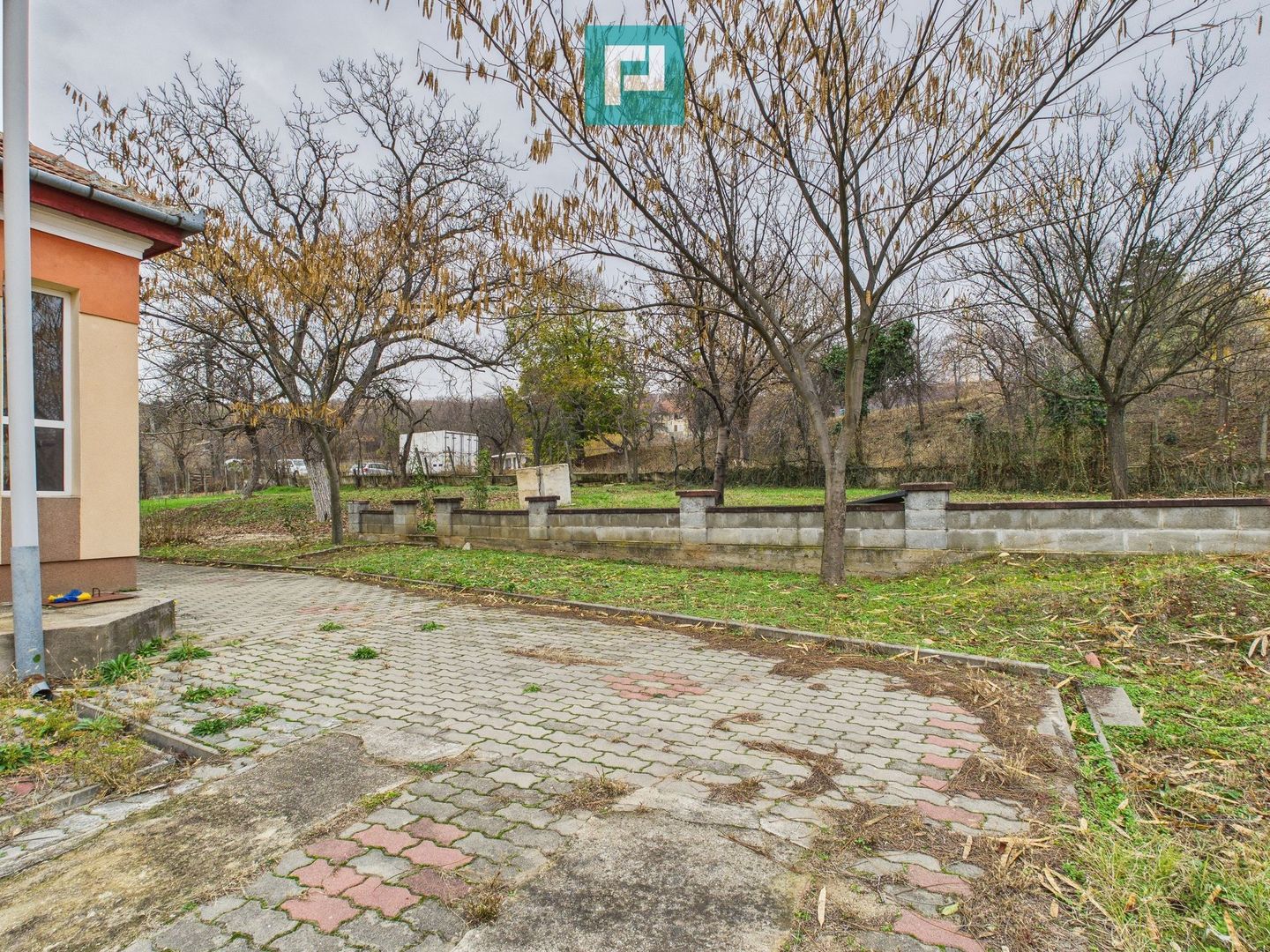 CONAC IMPRESIONANT ÎN GHIOROC - Poză 57