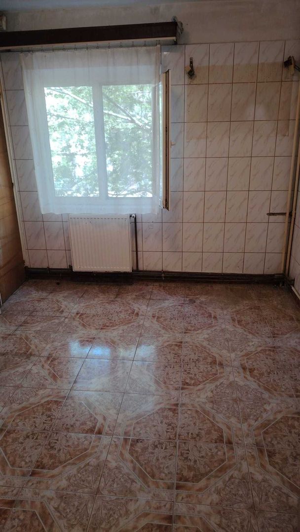 Investiție de Top | 2 Camere 66 mp Vitan Mall – Etaj 1 | Bloc 1990 | Centrală - Poză 3
