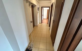 Apartament 2 camere decomandat | Tomis 2 – Vedere către Parcul Tomis - Poză 3