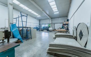 Hală suprafața de 227mp în Arad - Poză 3