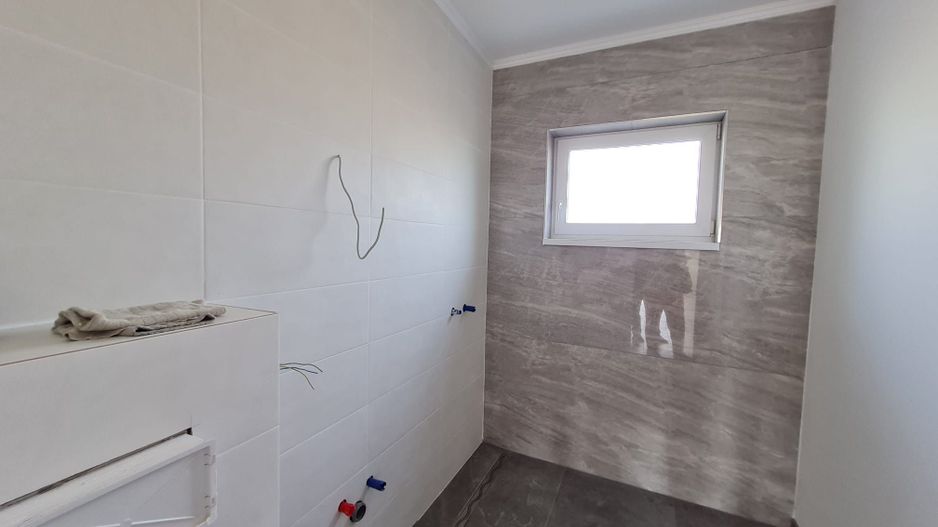 Casa individuala pe parter cu teren de 687 mp - Poză 6