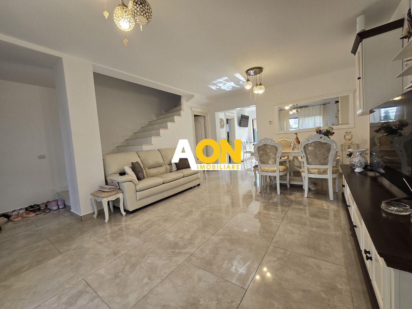 Casa 5 Camere, 3 Bai, Zona Micesti - Poză 2