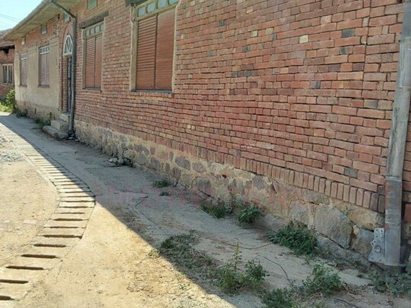 CASĂ IABLANIȚA,JUD. CARAȘ-SEVERIN - Poză 1