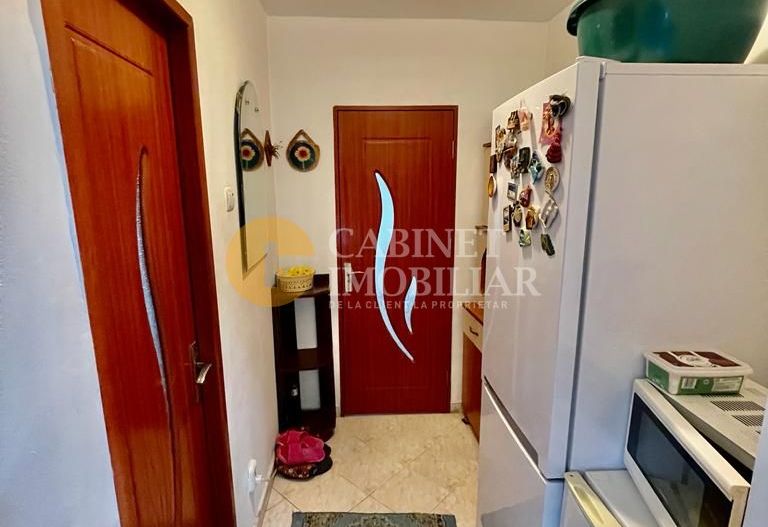 Nicolina 1 Apartament 2 Camere Decomandat  Etaj Intermediar - Poză 3