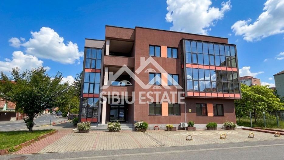 Spatiu modern de birouri 335 mp etaj 1 Sibiu zona Milea - Poză 1