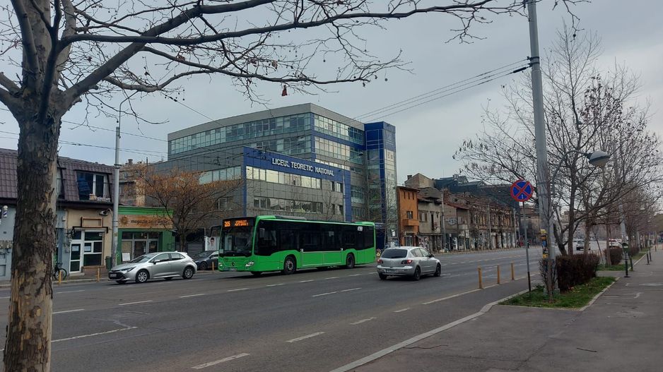 Casa Vila 6 camere || Piata Victoriei || Buzesti || Curte Libera 300Mp - Poză 20