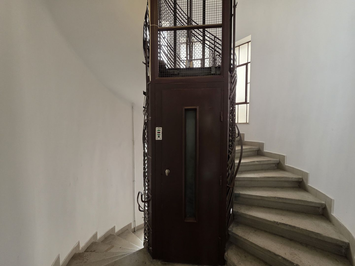 Apartament 4 camere de inchirat Armenasca Romana - Poză 23