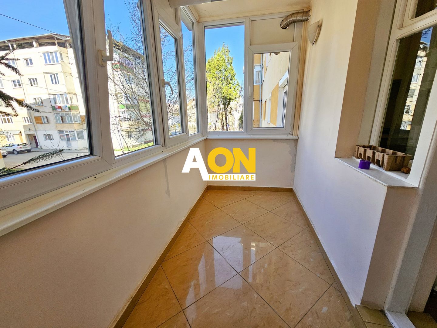 Apartament 3 camere, 2 bai, etaj1, Cetate, zona Kaufland - Poză 5