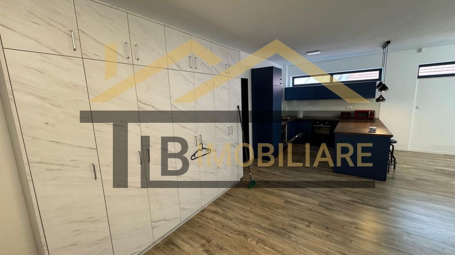 Apartament de 2 camere, 78mp, parcare, zona strazii Revolutiei - Poză 10