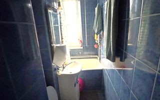 52.5oo euro, NEGOCIABIL, 3 camere, etaj 3 Micro19 - Poză 8