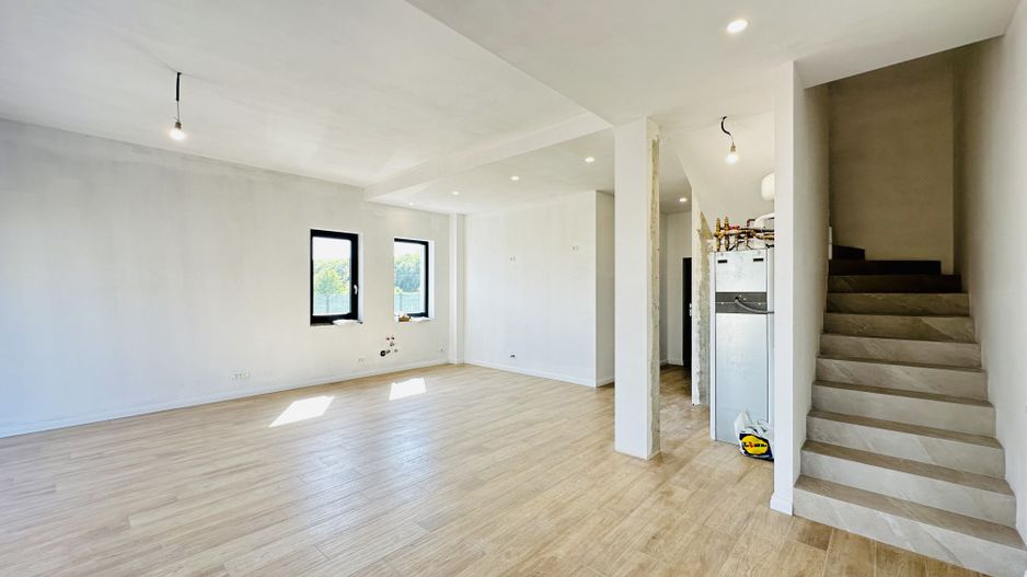 Oferta vanduta Duplex de vanzare la liziera padurii - 130 mp, 4 bai&4 dormitoare - Poză 11