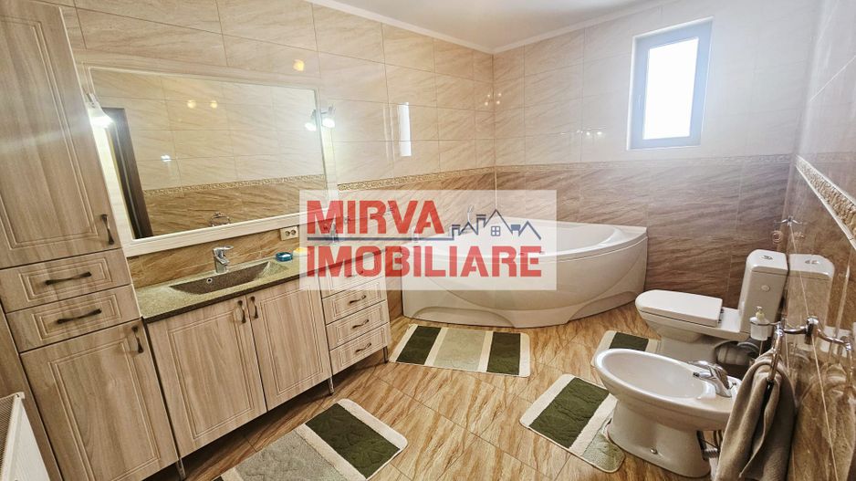 Vilă spațioasă Strejnicu S+P+1E+M, 8 camere, garaj, teren 595 mp - Poză 72