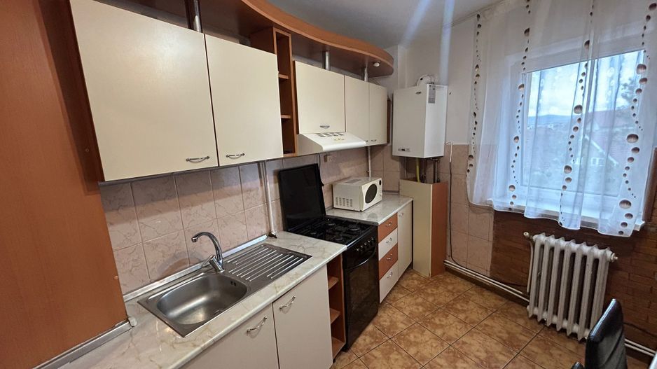 Apartament 2 camere, etaj 3 - zona Cetate - Poză 10
