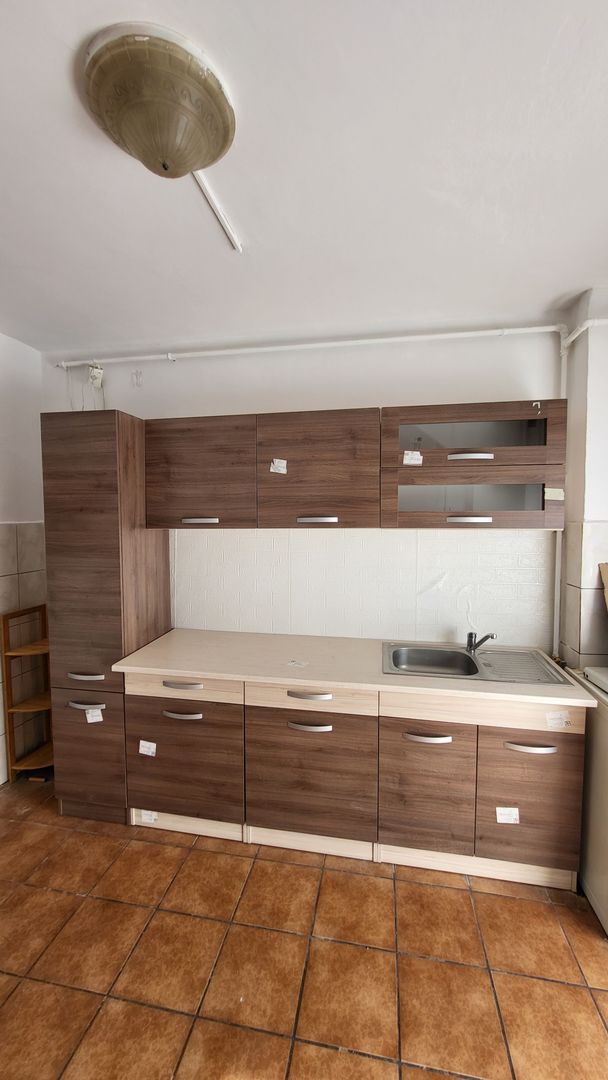 Vlahuta, apartament 3 camere, decomandate, semimobilat - Poză 7