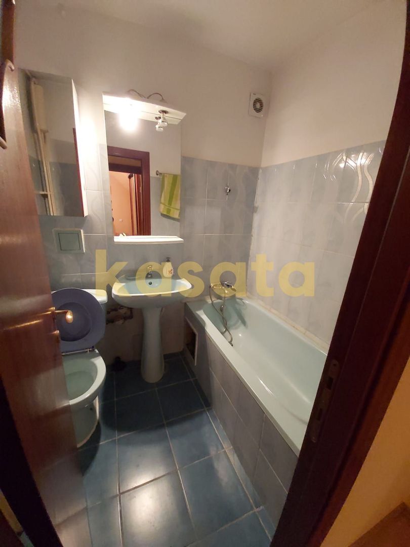 3 camere decomandat, luminos zona linistita - Poză 6