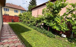 ÎNCHIRIERE! Casă cu 3 Camere, Zona Centru - Poză 3