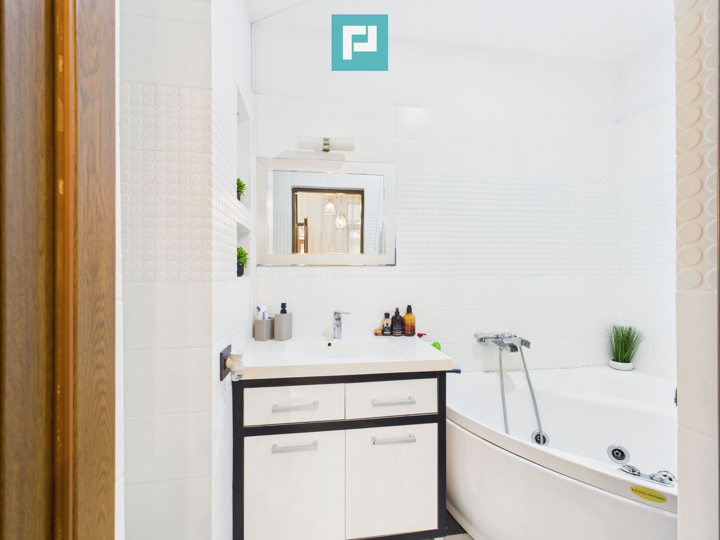 Apartament 3 camere  la curte  - Odobescu - Poză 16