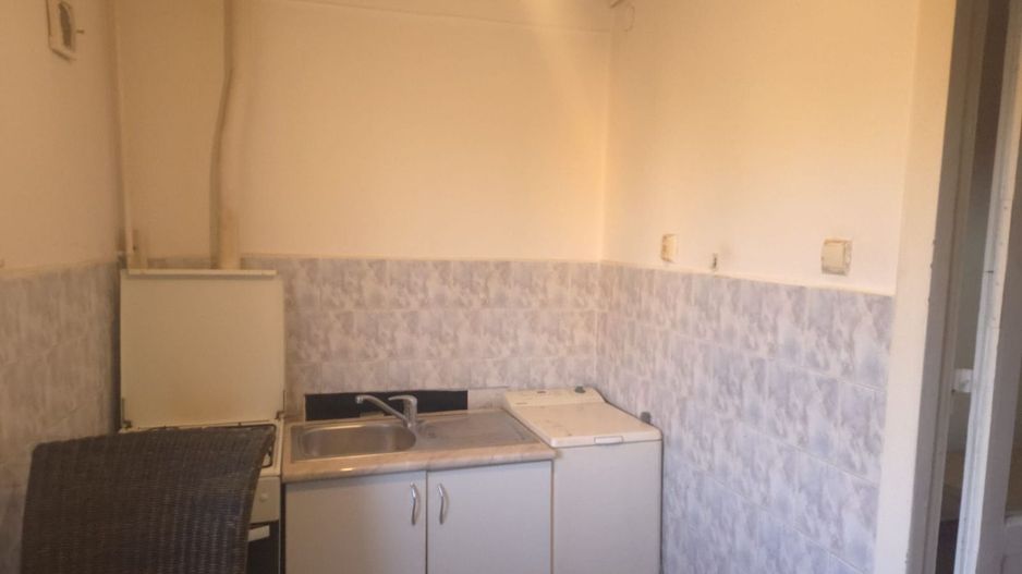 Garsoniera de inchiriat zona centrala - Poză 3